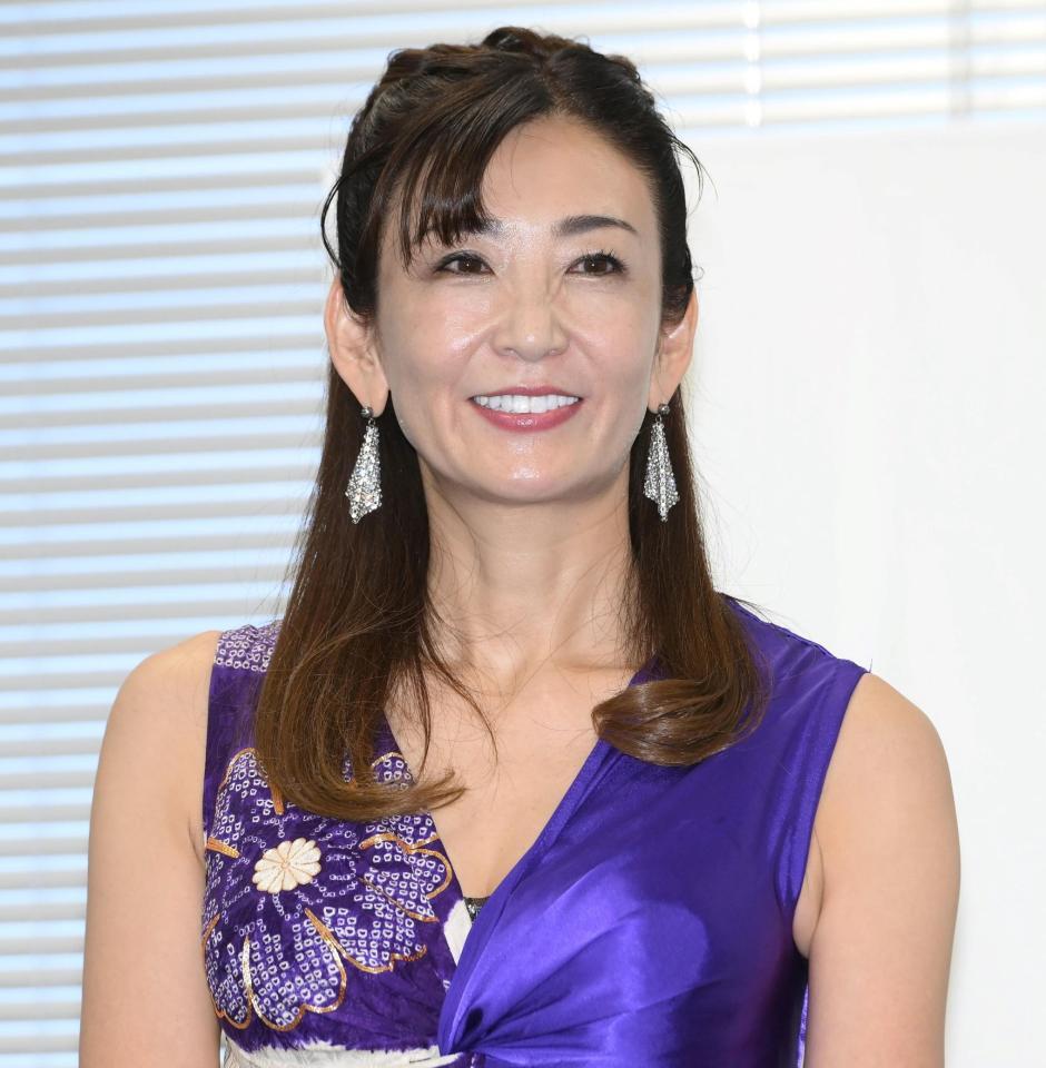 　変わらぬ美貌を披露した中島史恵（撮影・堀内翔）