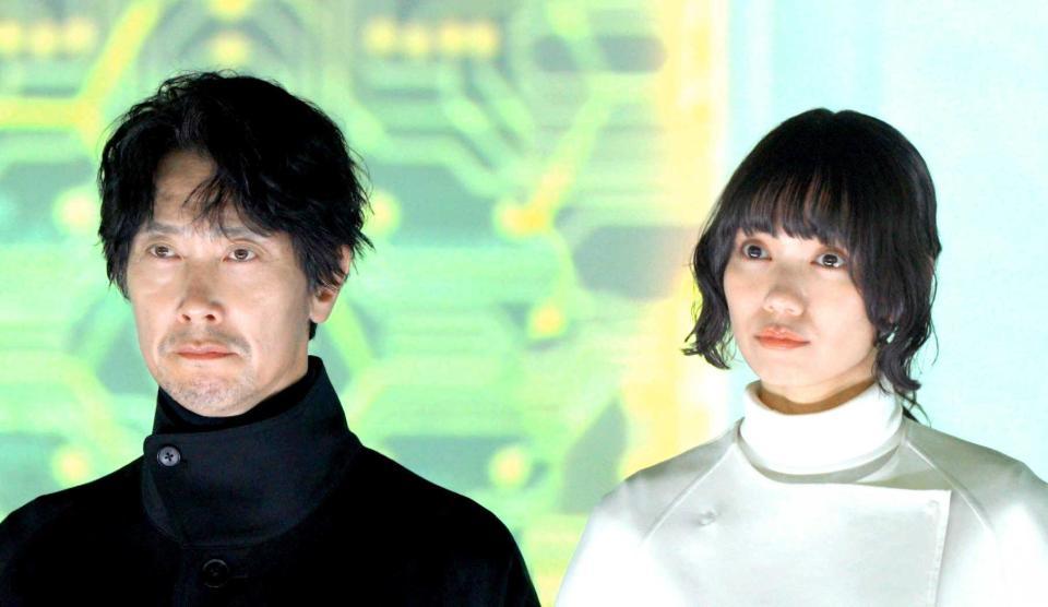 　「ＪＡＰＡＮ　プロジェクト」に出演した佐々木蔵之介（左）と二階堂ふみ（Ｃ）テレビ東京