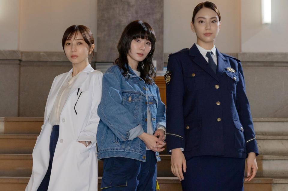 　新ドラマで共演する（左から）田中みな実、松岡茉優、滝沢カレン