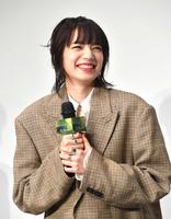 　舞台あいさつに登場した小松菜奈（撮影・佐々木彰尚）