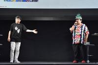 　トークショーを行った空気階段・鈴木もぐら（右）と笠井信輔アナウンサー