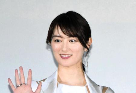 　「ラストターン　福山健二７１歳、二度目の青春」公開記念舞台あいさつに登場した高月彩良