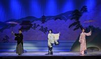 『歌舞伎への誘い』の片岡愛治郎、片岡千壽、桜花昇ぼる（左から）