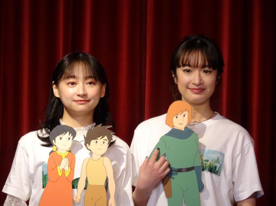 　舞台「未来少年コナン」に出演する影山優佳（左）と門脇麦