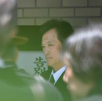 　唐十郎さんの告別式に参列する大鶴義丹