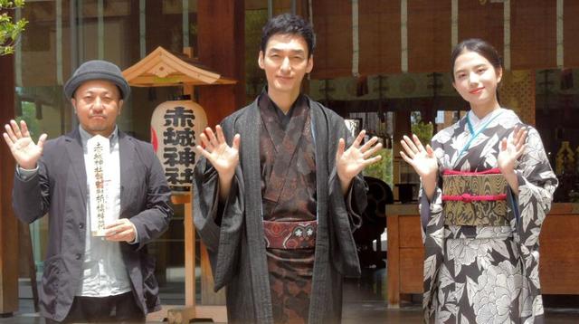 草彅剛「役に入ると“迫力剛”」主演時代劇映画の横顔ポスター褒められ