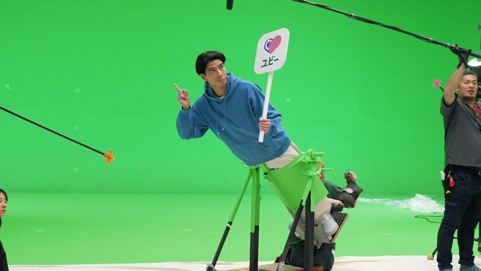 　症状検索アプリ「ユビー」の新ＣＭのメイキング画像