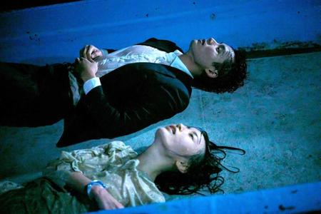 　©２０２４　映画「湖の女たち」製作委員会