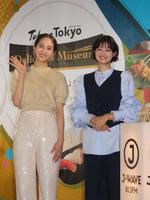 　公開収録を行った（左から）堀田茜、小林涼子＝東京・港区