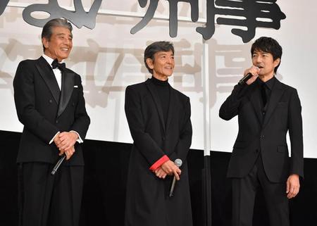 　絶妙な掛け合いを見せる（左から）舘ひろし、柴田恭兵、仲村トオル（撮影・持木克友）