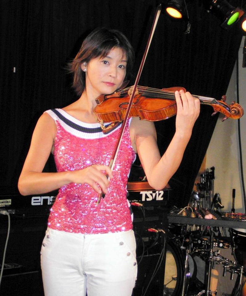 　「ヴァイオリン界の森高千里」と称された高嶋ちさ子（２００４年撮影）