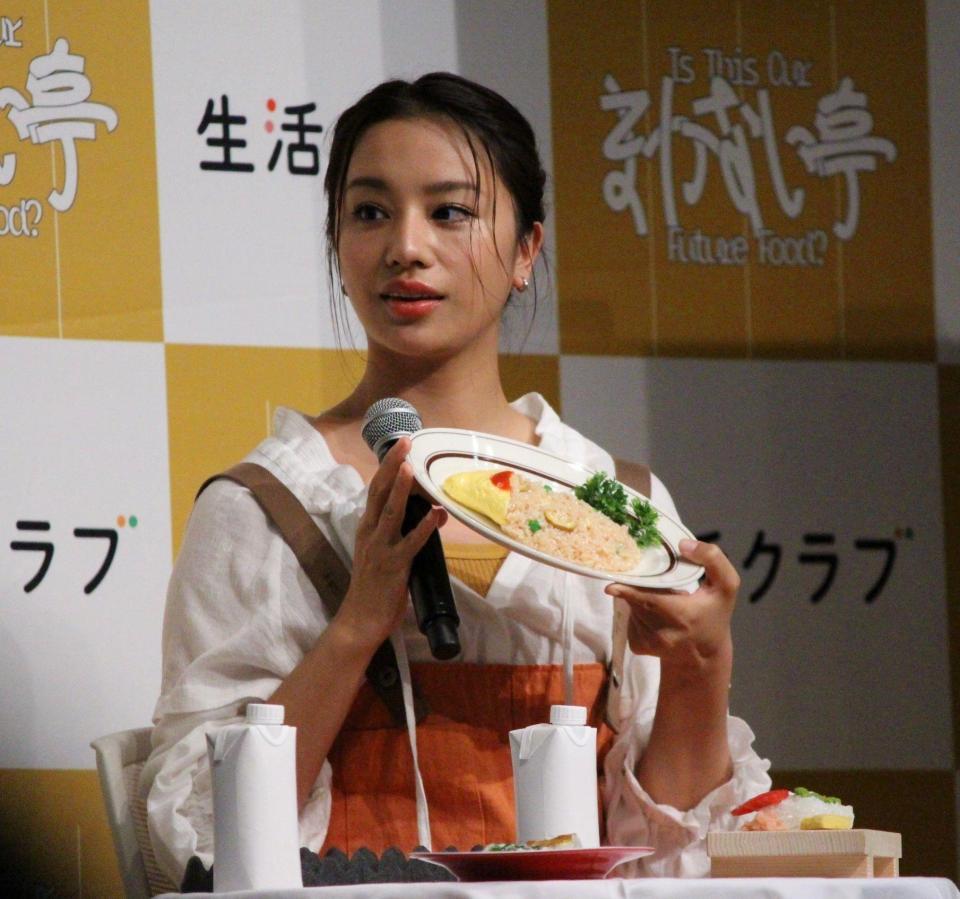 特別講師として登壇した高橋メアリージュン