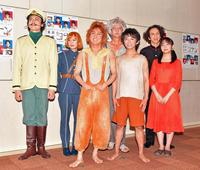 　「未来少年コナン」に出演する（前列左から）成河、加藤清史郎、影山優佳（後列左から）宮尾俊太郎、門脇麦、椎名桔平、今井朋彦（撮影・持木克友）