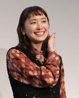 　公開直前イベントで笑顔を見せる新垣結衣（撮影・西岡正）