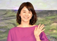 　「モネ　睡蓮のとき」記者発表会に登場した石田ゆり子