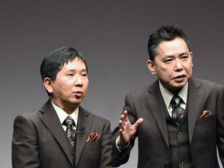 　爆笑問題・田中裕二（左）と太田光