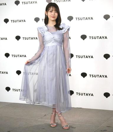　初写真集「青いバラ」の発売イベントを開いた乃木坂４６の阪口珠美