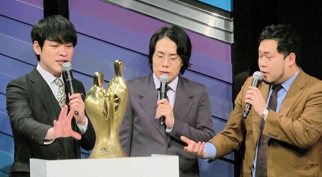 令和ロマン M-1史上初連覇へエントリー くるま「トロフィーに 令和ロマン M-1史上初連覇へエントリー くるま「トロフィーに