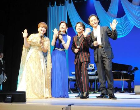 　重厚な歌声を披露した（左から）岩崎宏美、島田歌穂、中川晃教、秋川雅史