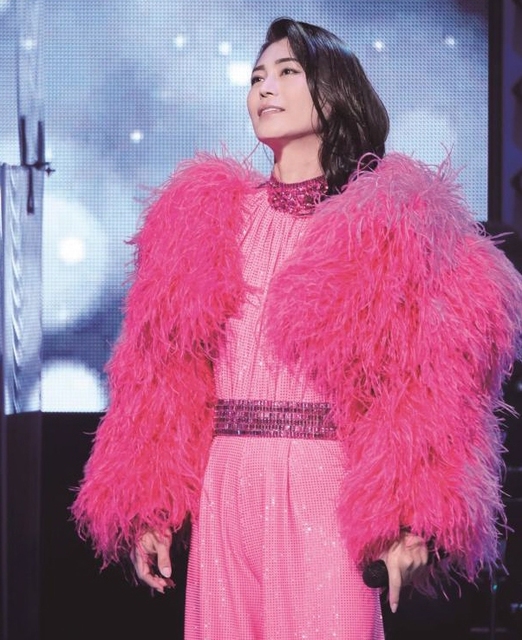 氷川きよし 公開ビジュアルが美しすぎる 再開宣言後初のDVD