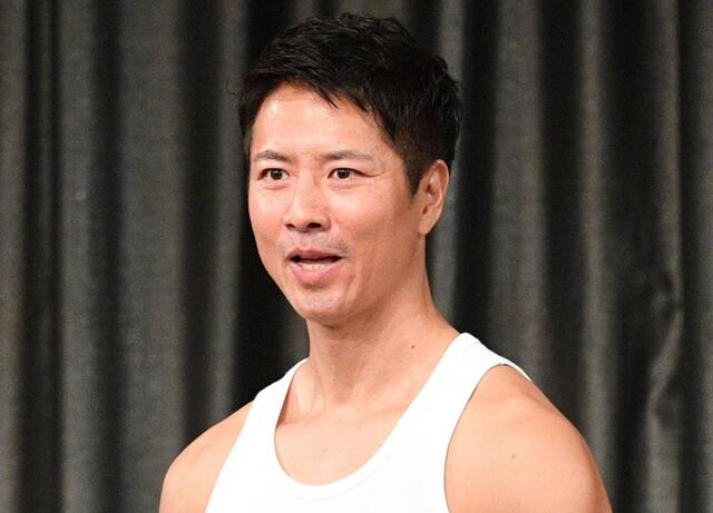 永遠のライバル」ケイン・コスギが戦友と2ショ「レジェンド2人