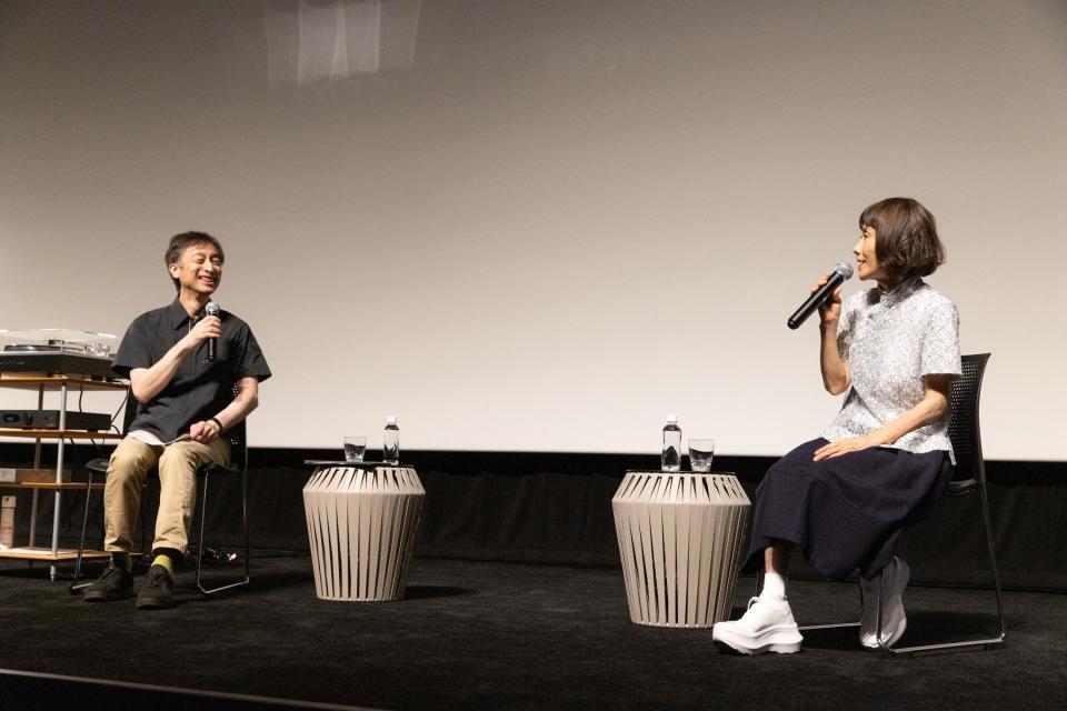 　「大貫妙子登壇スペシャル・トークイベント付き上映」に登壇した大貫妙子（右）