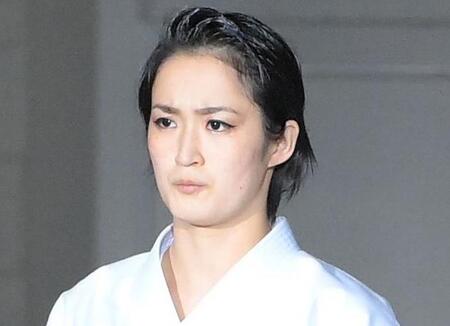 【写真】「この美人誰だろう？と思ったら」五輪銀の元女子空手家　ｚｅｒｏ登場に「私服姿は柔らかな表情で素敵」