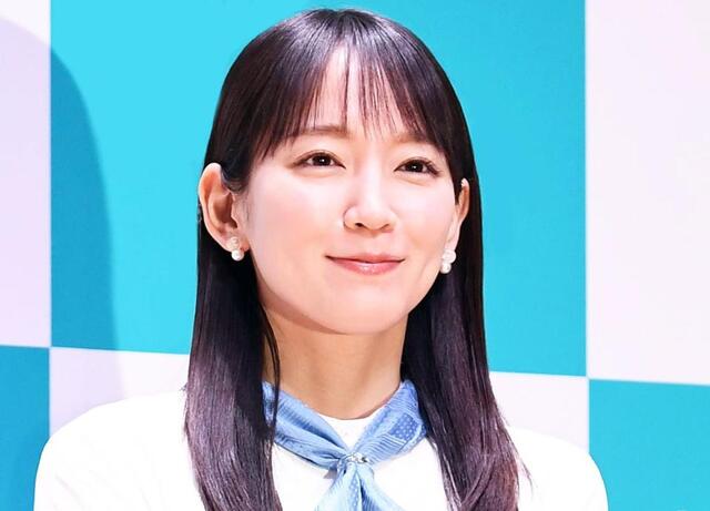 吉岡里帆、仲良し女優＆歌手とメキシコ旅行「美人３人組」「女神」「いい笑顔」/芸能/デイリースポーツ online