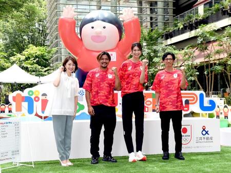 　五輪の応援イベントを行った（左から）松丸友紀アナウンサー、大久保嘉人さん、木村沙織さん、アンタッチャブル・柴田英嗣（撮影・佐藤厚）