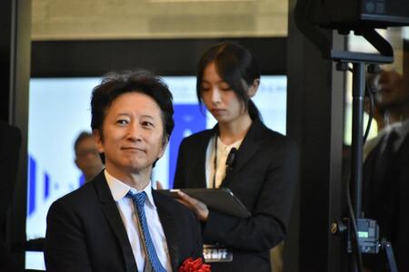 　発表セレモニーに出席した荒木飛呂彦氏