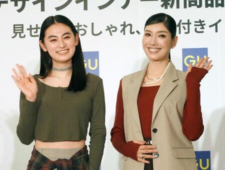 　イベントに出席したアンミカ（右）と八木莉可子