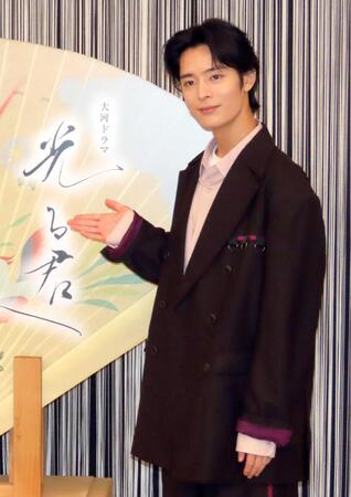 　取材会に出席した塩野瑛久