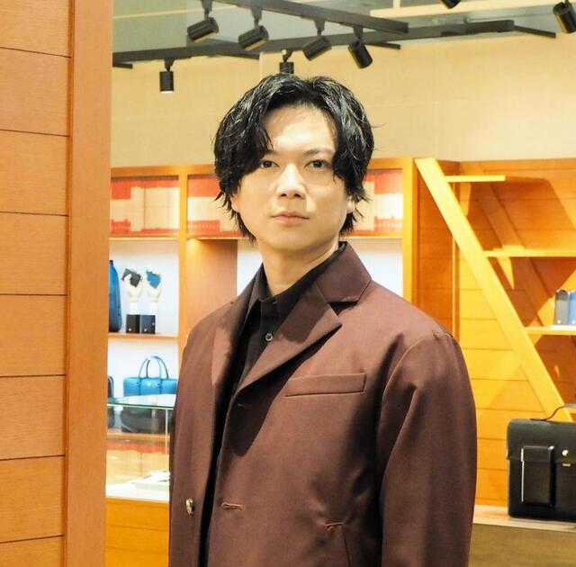 NEWS加藤シゲアキ「三度目の正直？頑張ります」直木賞へ意欲/芸能