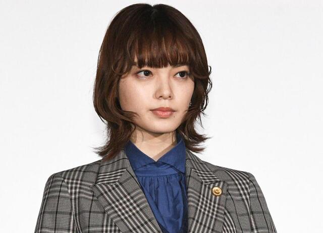 平手友梨奈 挑発的な拘束＆舌出しショット公開 「どんな姿してても最高」「こんな事しないでくれ！」など賛否両論/芸能/デイリースポーツ online