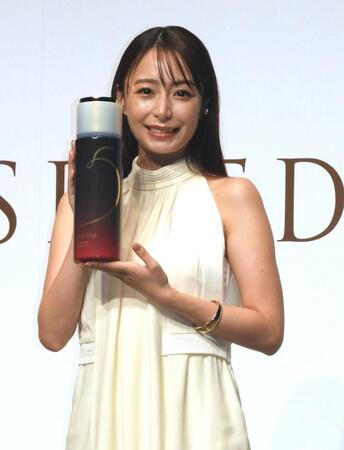 　白ワンピース姿でイベントに参加した宇垣美里