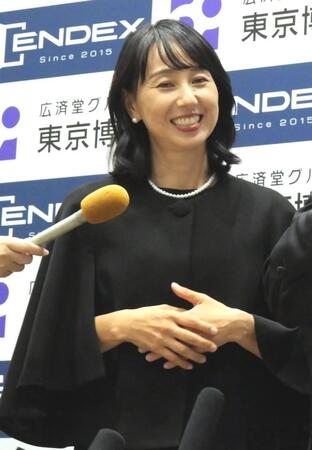 　夫・石田純一の生前葬に出席した東尾理子