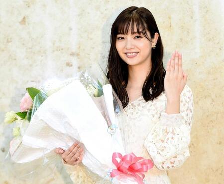 　結婚指輪を心待ちにする新川優愛＝２０１９年８月１１日