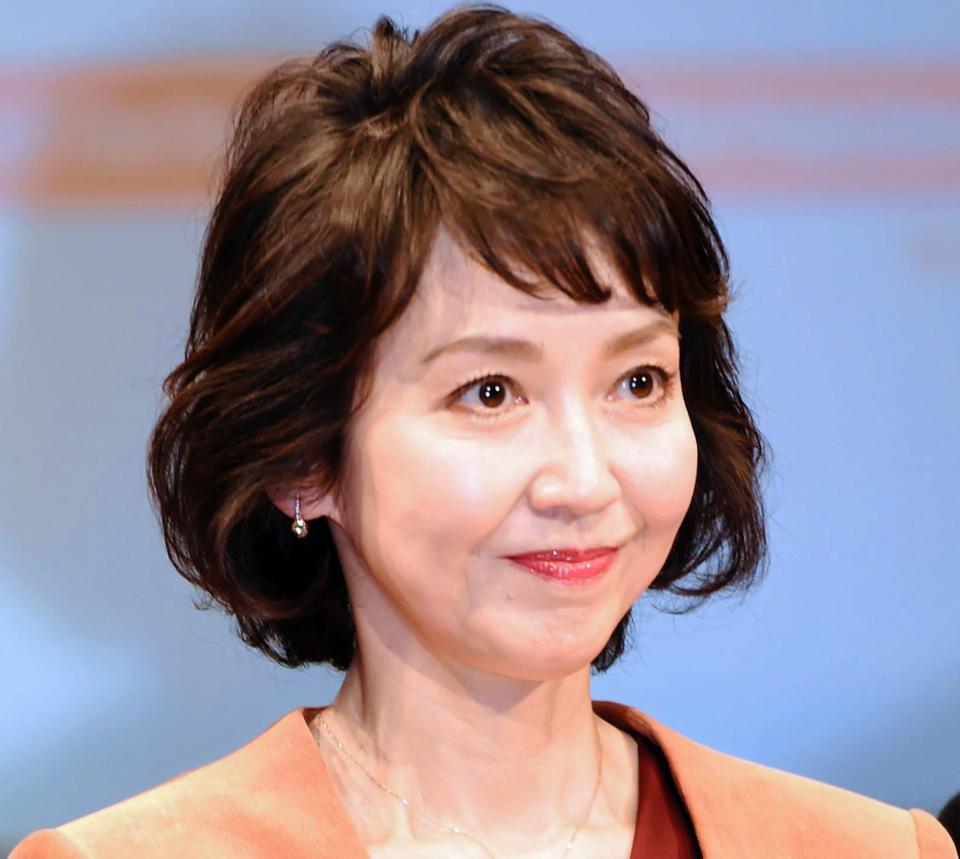 　賀来千香子