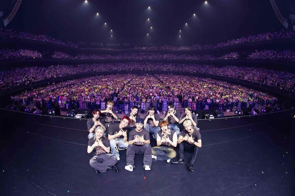 　１１都市を巡る「２０２４　ＩＮＩ　ＦＡＮ-ＣＯＮ　ＴＯＵＲ　［ＦＬＩＰ　ＴＨＥ　ＣＩＲＣＬＥ］」の開催したＩＮＩ©ＬＡＰＯＮＥ　Ｅｎｔｅｒｔａｉｎｍｅｎｔ