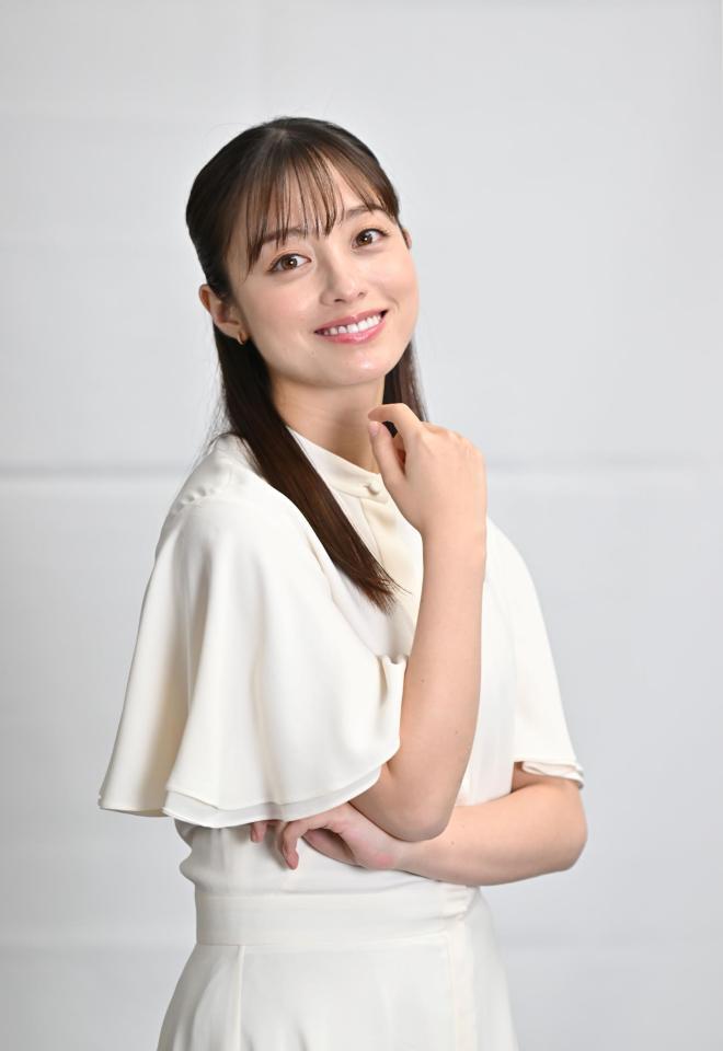 　笑顔で魅了する橋本環奈（撮影・北村雅宏）