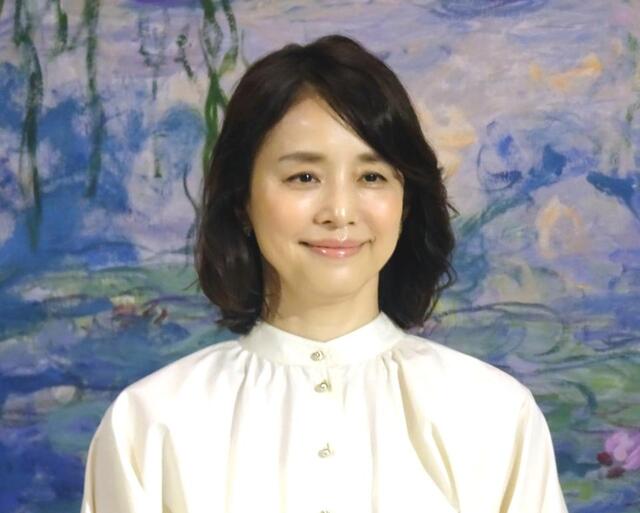 ドゥロワーDRAWER ジレ ネイビー オケージョン　卒業式 入学式 石田ゆり子 石田ゆり子 55歳の誕生日は普通に友人とご飯を食べたりして過ごし