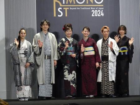 　「ＫＩＭＯＮＯＩＳＴ２０２４」を受賞した（右から）篠田麻里子、高橋大輔、森口瑤子、かたせ梨乃、町田啓太、堀田茜