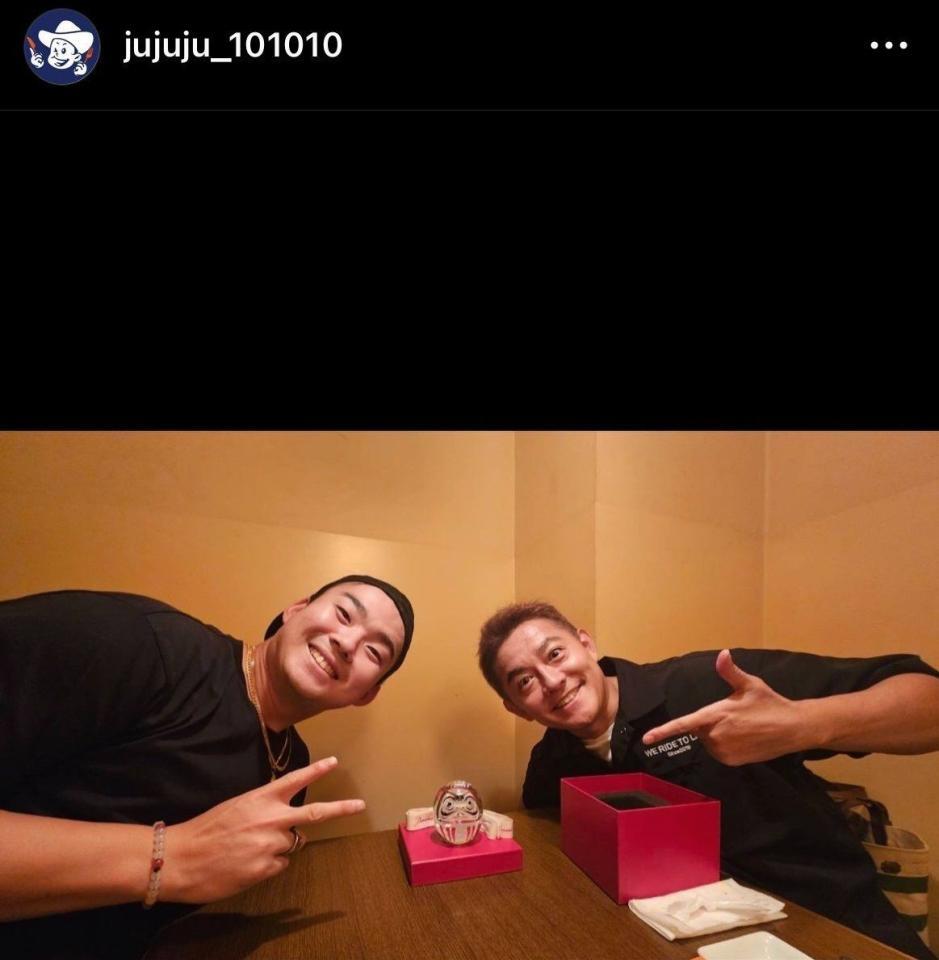 　ハンバーグ師匠と井戸田潤ｏｆｆｉｃｉａｌインスタグラム（ｊｕｊｕｊｕ＿１０１０１０）より