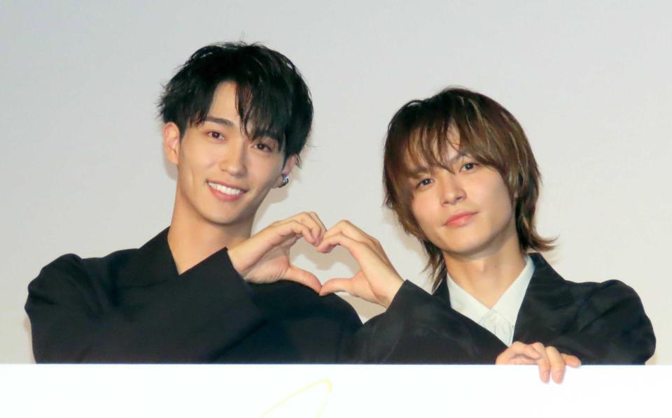 　野村康太（左）と金子隼也