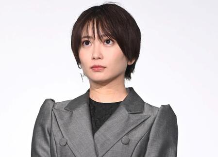 志田未来　モコモコに包まれた“すっぴん”自撮り公開　「被り物より可愛い」「その帽子でめっちゃ真顔ｗ」