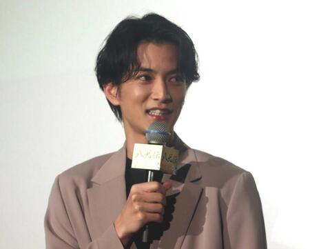 　イベントに出席した渡邊圭祐