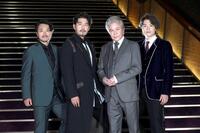 　「レ・ミゼラブル」に出演した（左から）飯田洋輔、吉原光夫、鹿賀丈史、佐藤隆紀