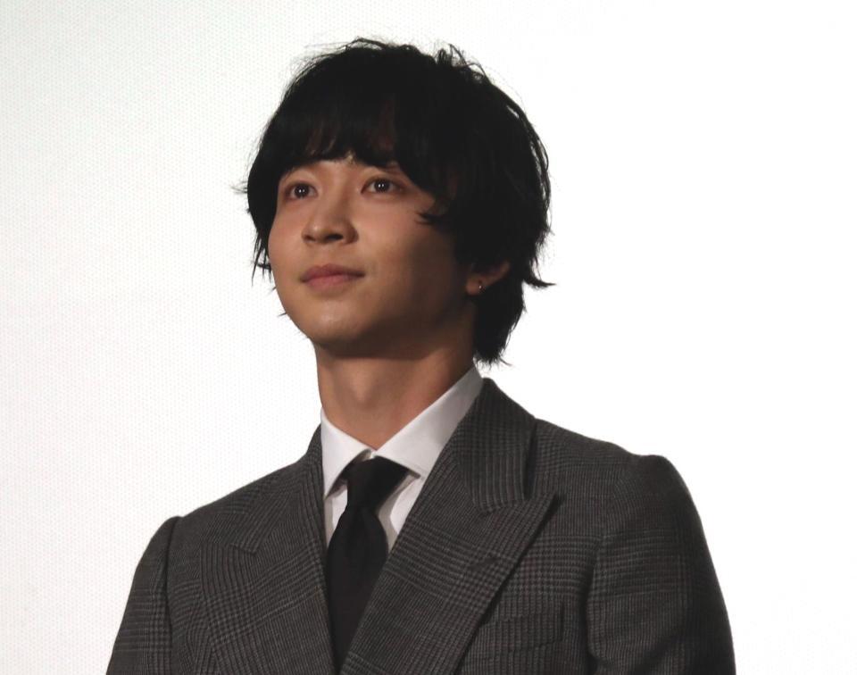 　イベントに出席した鈴木仁