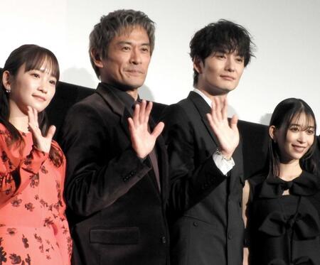 　（左から）川栄李奈、内野聖陽、岡田将生、森川葵