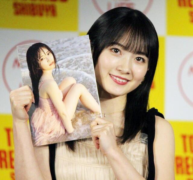 4909 モーニング娘。 森戸知沙希 ピンナップポスター 元モーニング娘。森戸知沙希「大人になった私の表情が詰まっている